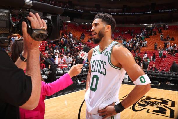 独行侠续约华盛顿，掀起夺冠拼图成功谱写